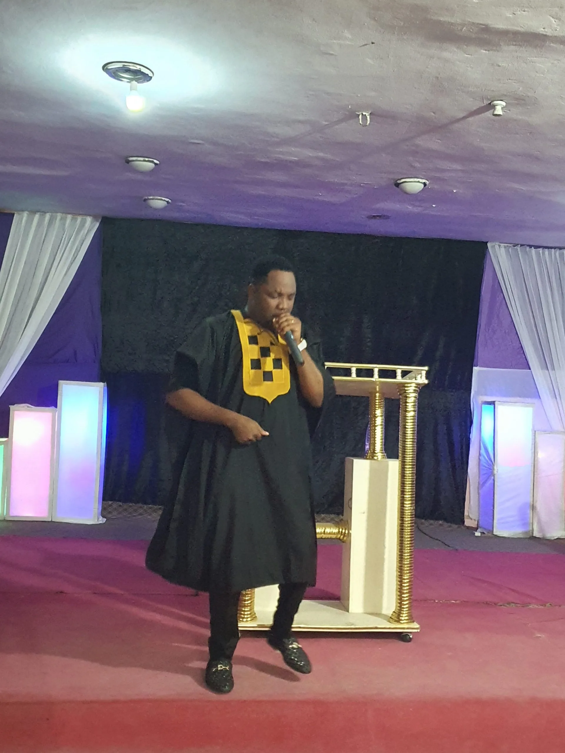 Ministration by Rev. Gideon Nnawuihe